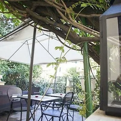 Alojamento de Acomodação e Pequeno-almoço Aventino Guest House Roma