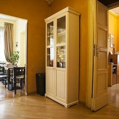 Alojamento de Acomodação e Pequeno-almoço Aventino Guest House Roma